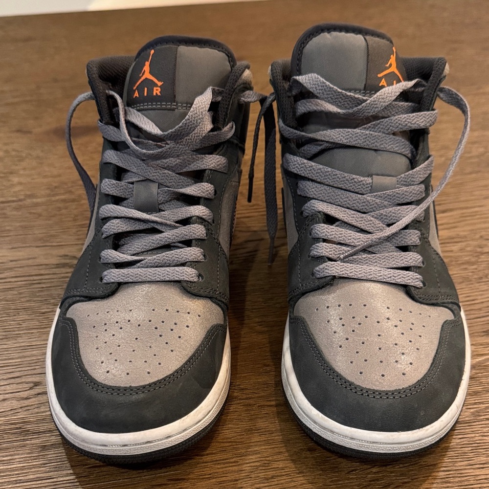 Nike Air Jordan 1 SE mid Night Stadium - Good Condition